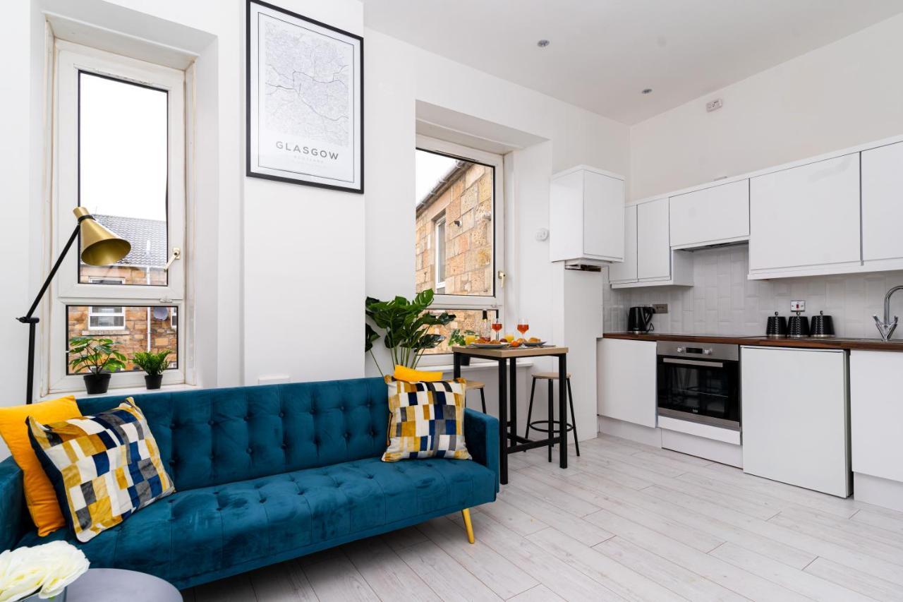 Cheerful 2 Bedroom Homely Apartment, Sleeps 6 Guest Comfy, 3X Double Bed, Parking, Free Wifi, Suitable For Business, Leisure Guest,Glasgow, Glasgow West End, Near City Centre Exterior foto